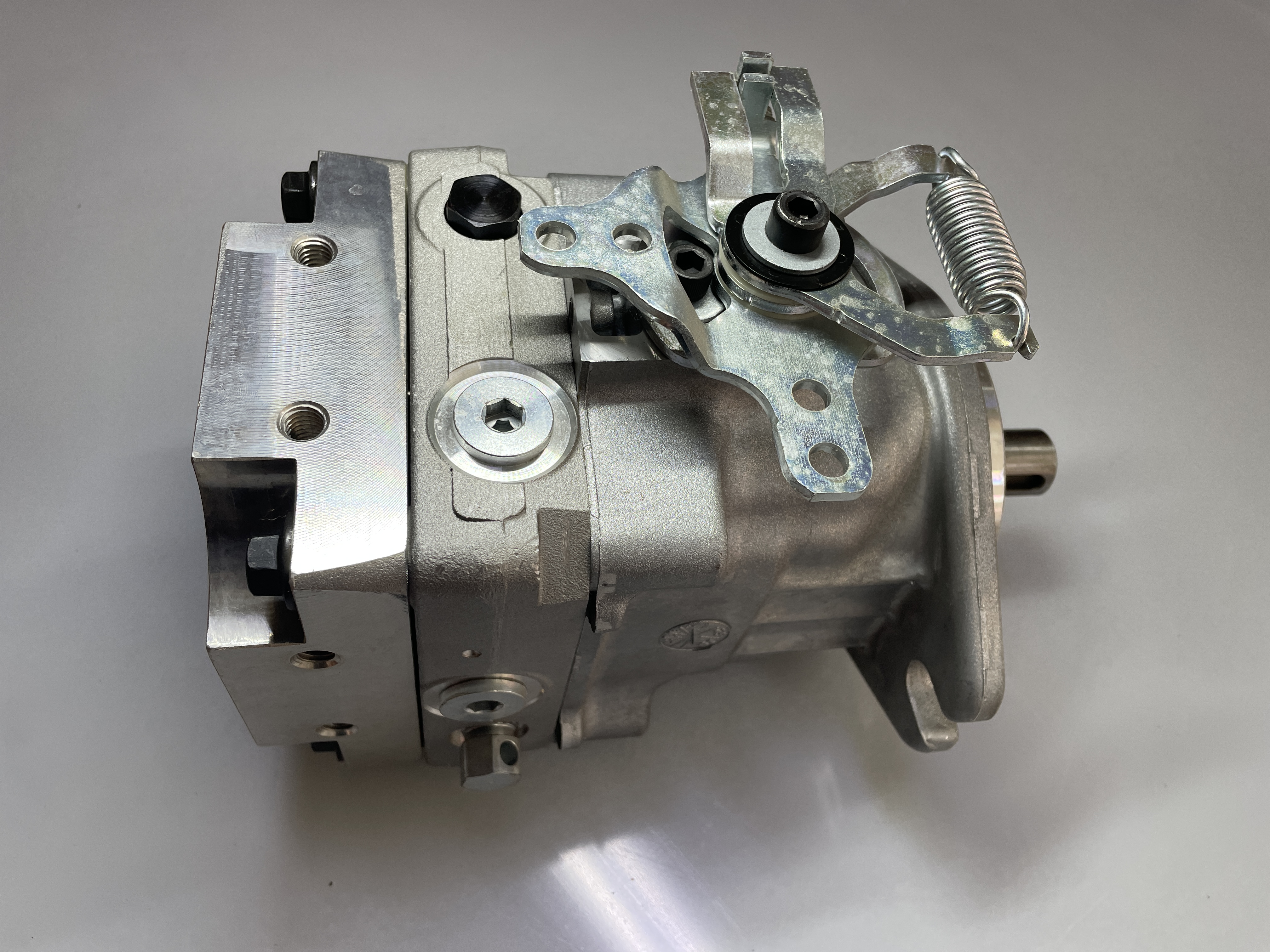 Pompe Hydro-Gear série TB, TB-MCCA-XXXX-46NX